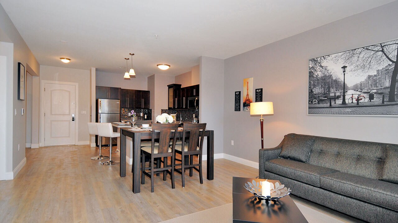 6400 Jefferson Interior 5